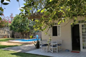 Casa com piscina aconchegante 300 m do mar